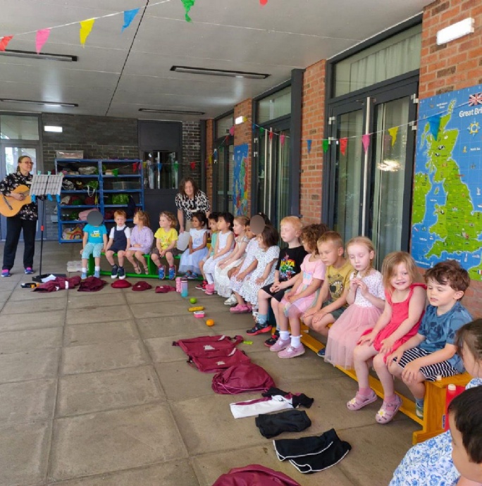 News » Pre-School Group Graduates From Nursery